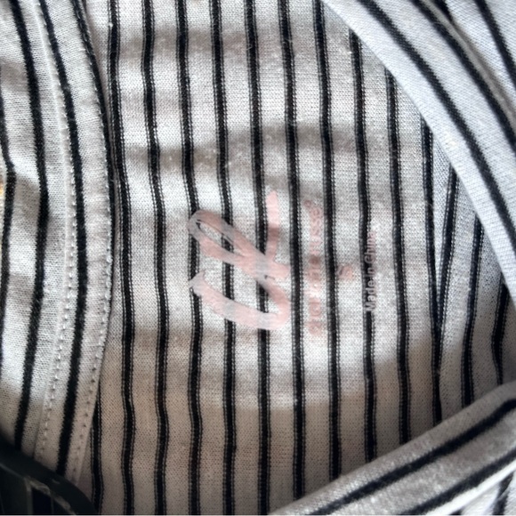 Casual tee - Picture 3 of 3